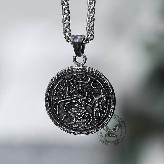 Retro Cthulhu Octopus Marine Pendant in Stainless Steel