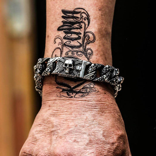 Skull and Cross Bracelet in Stainless Steel