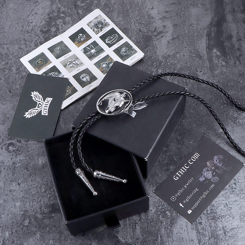 Western Horse Head Alloy Bolo Tie