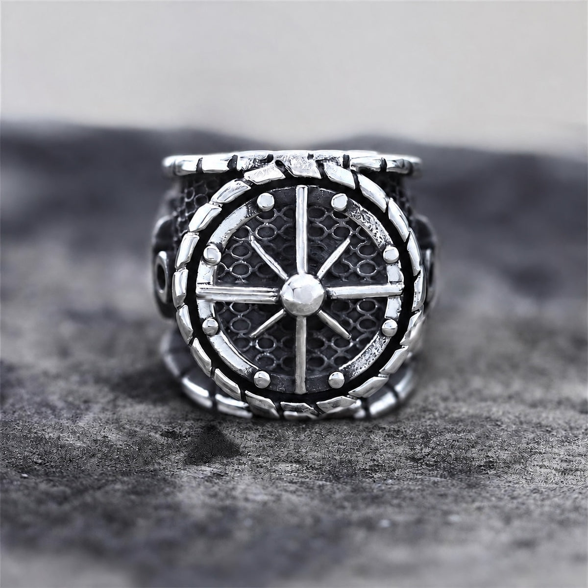 Striking Anchor And Compass Marine Ring in Stainless Steel