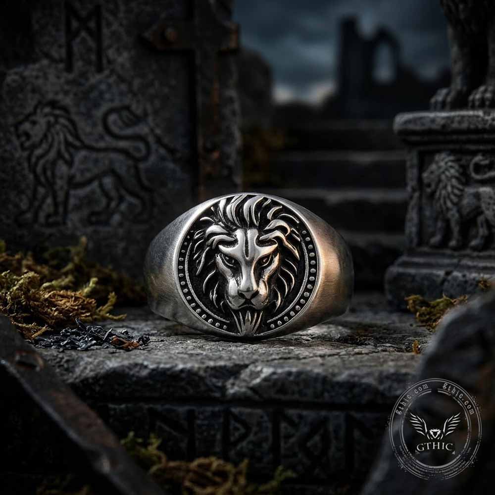 Biker Style Distressed Lion Head Ring in Stainless Steel