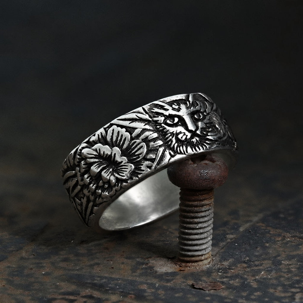 Cat In Flowers Alloy Ring