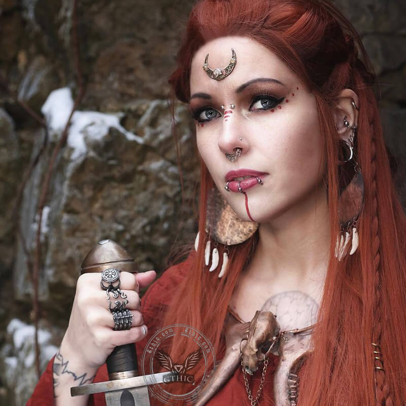 Detailed Vertebrae Ring in Stainless Steel