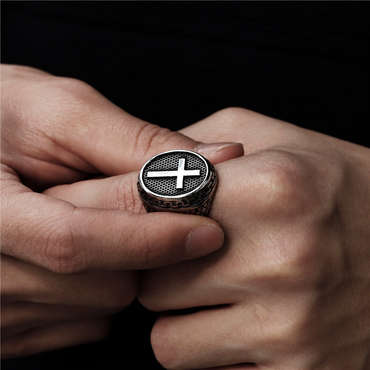 Dragon Scale Pattern Cross Ring in Stainless Steel