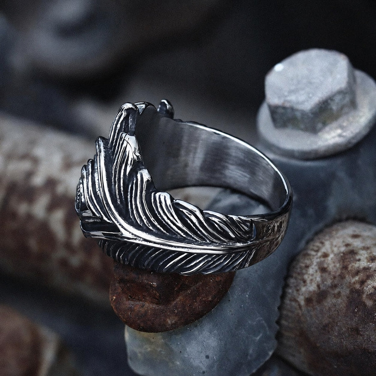 Eye Feather Ring in Stainless Steel