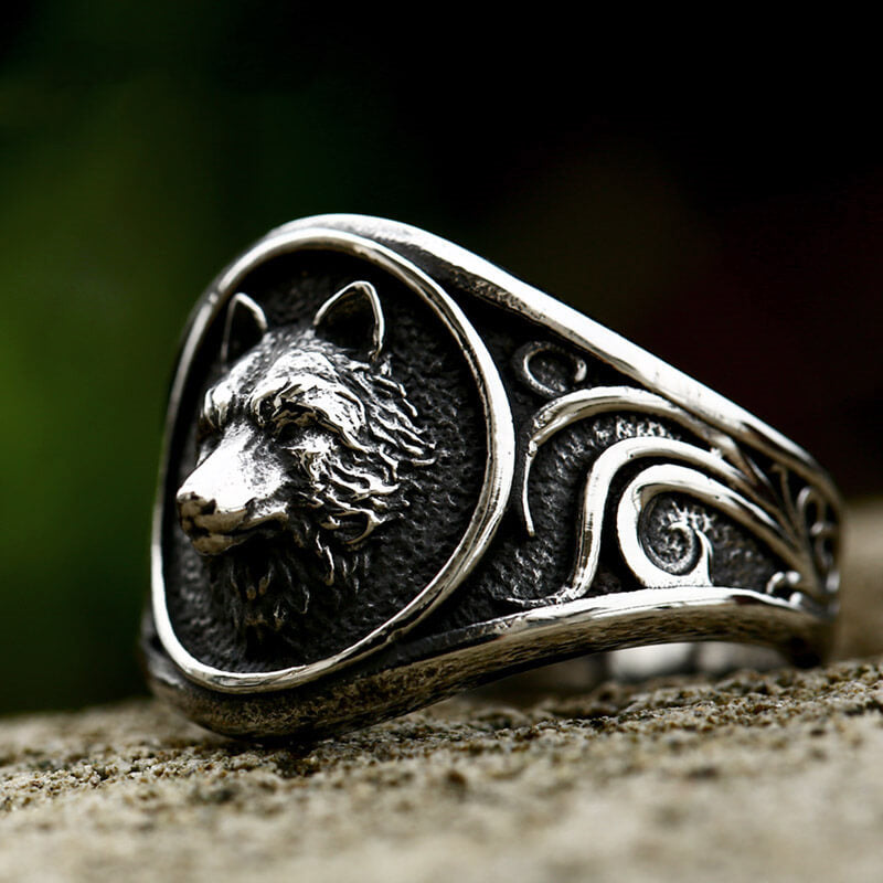 Fierce Wolf Ring in Stainless Steel