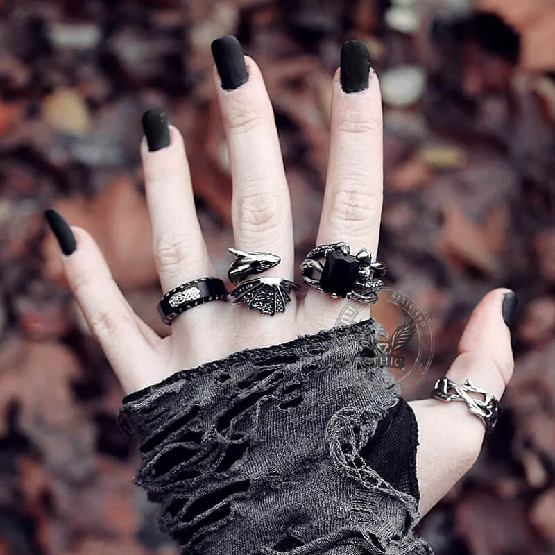 Flying Dragon Ring in Stainless Steel
