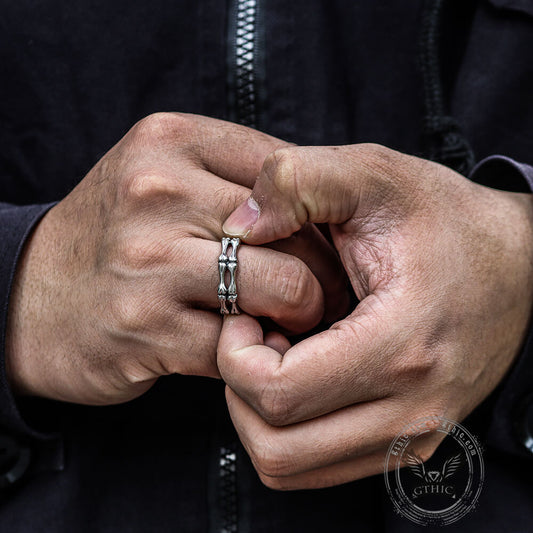 Gothic Bone Skull Ring in Stainless Steel