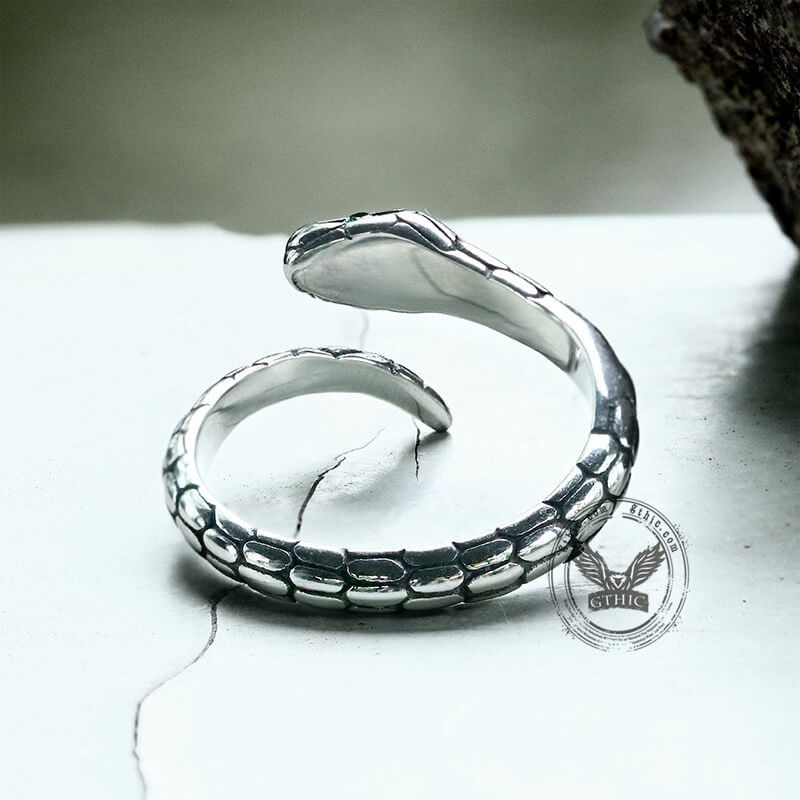 Green Eye Snake Ring in Stainless Steel