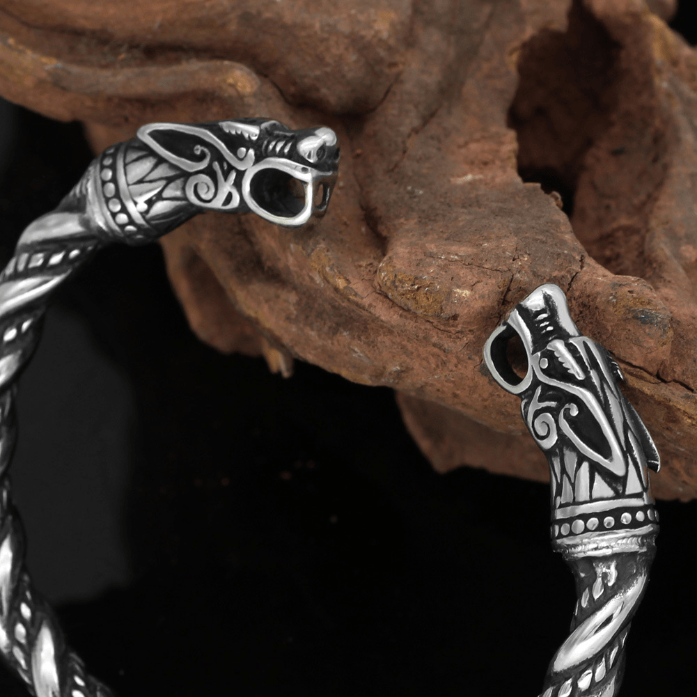 Detailed Dragon Beast Bracelet in Stainless Steel