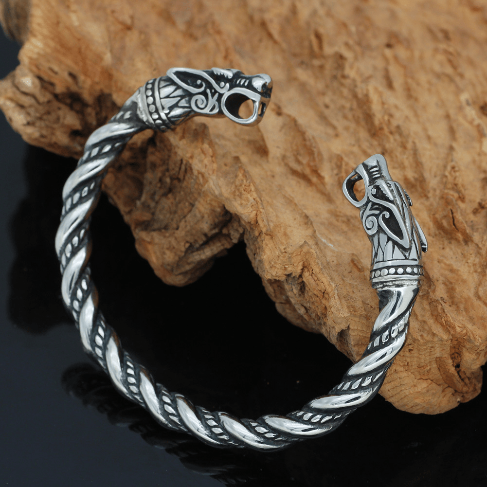 Detailed Dragon Beast Bracelet in Stainless Steel