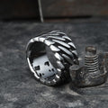 Locomotive Style Chain Stripes Ring in Stainless Steel
