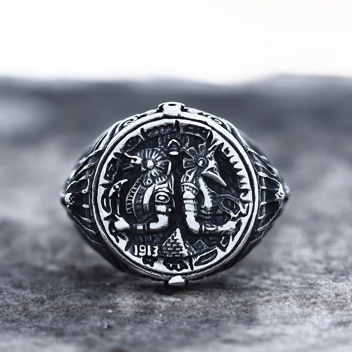 Ancient Egyptian Pharaoh Horus Tutankhamun Ring in Stainless Steel
