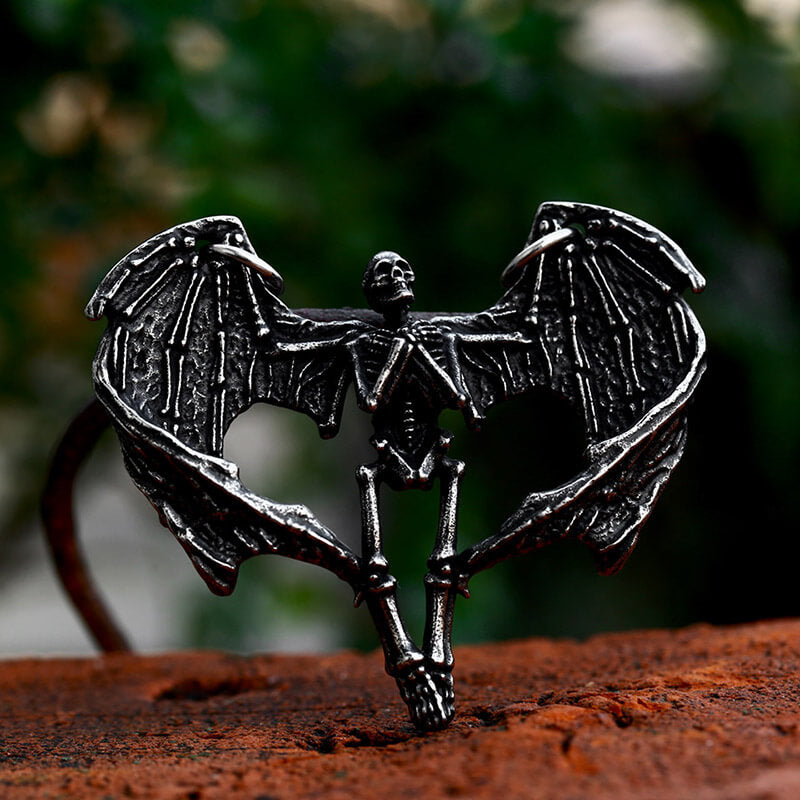 Heart Shape Skeleton Skull Pendant in Stainless Steel