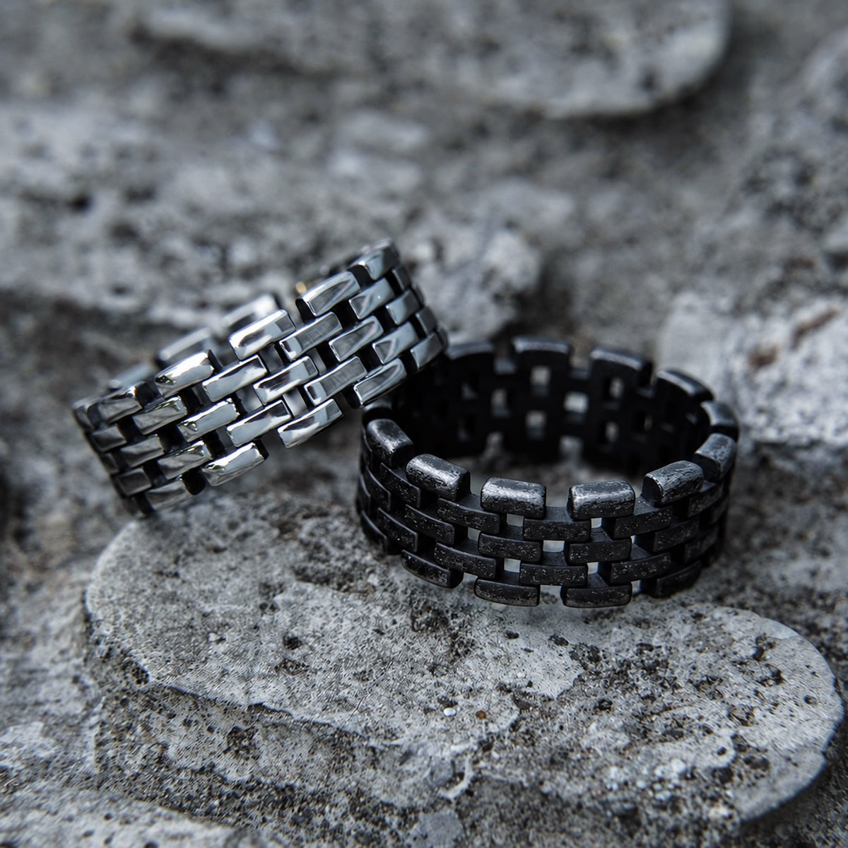 Hollow Chain Ring in Stainless Steel