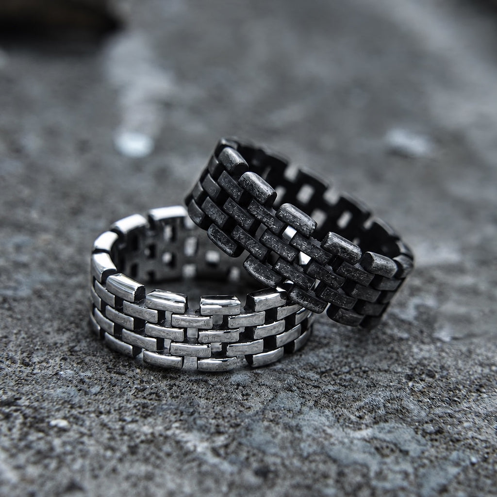 Hollow Chain Ring in Stainless Steel