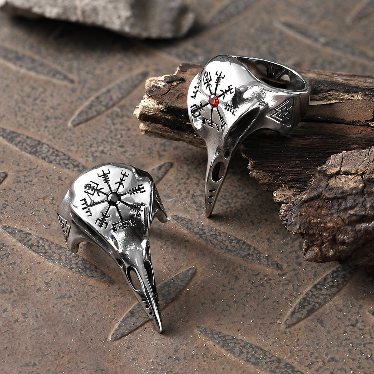 Icelandic Vegvisir Raven Ring in Stainless Steel