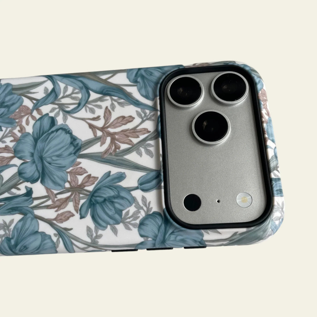 Vintage Blue Tulip Floral Matte Case - MagSafe Compatible
