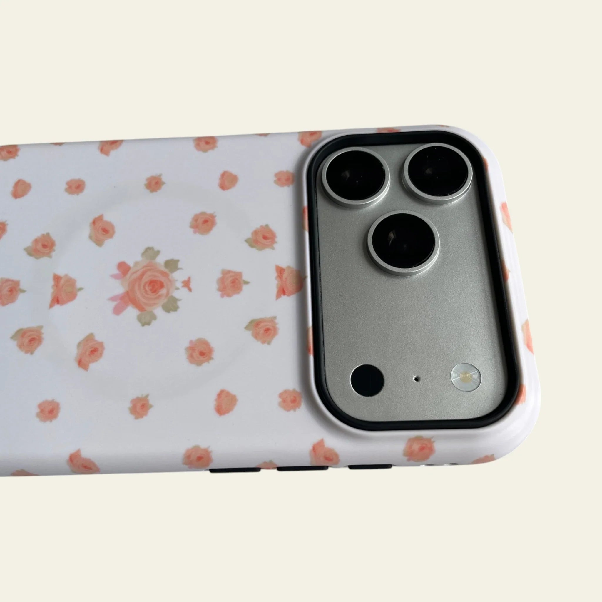Vintage Peach Ditsy Floral Matte Case - MagSafe Compatible