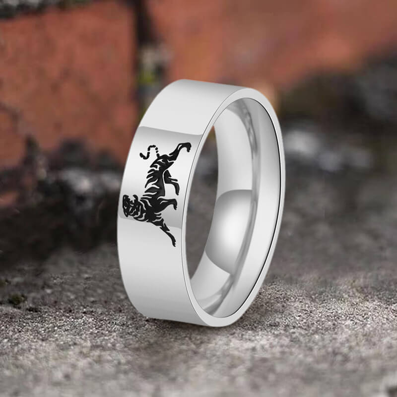Minimalist Polished Domineering Tiger Ring in Stainless Steel