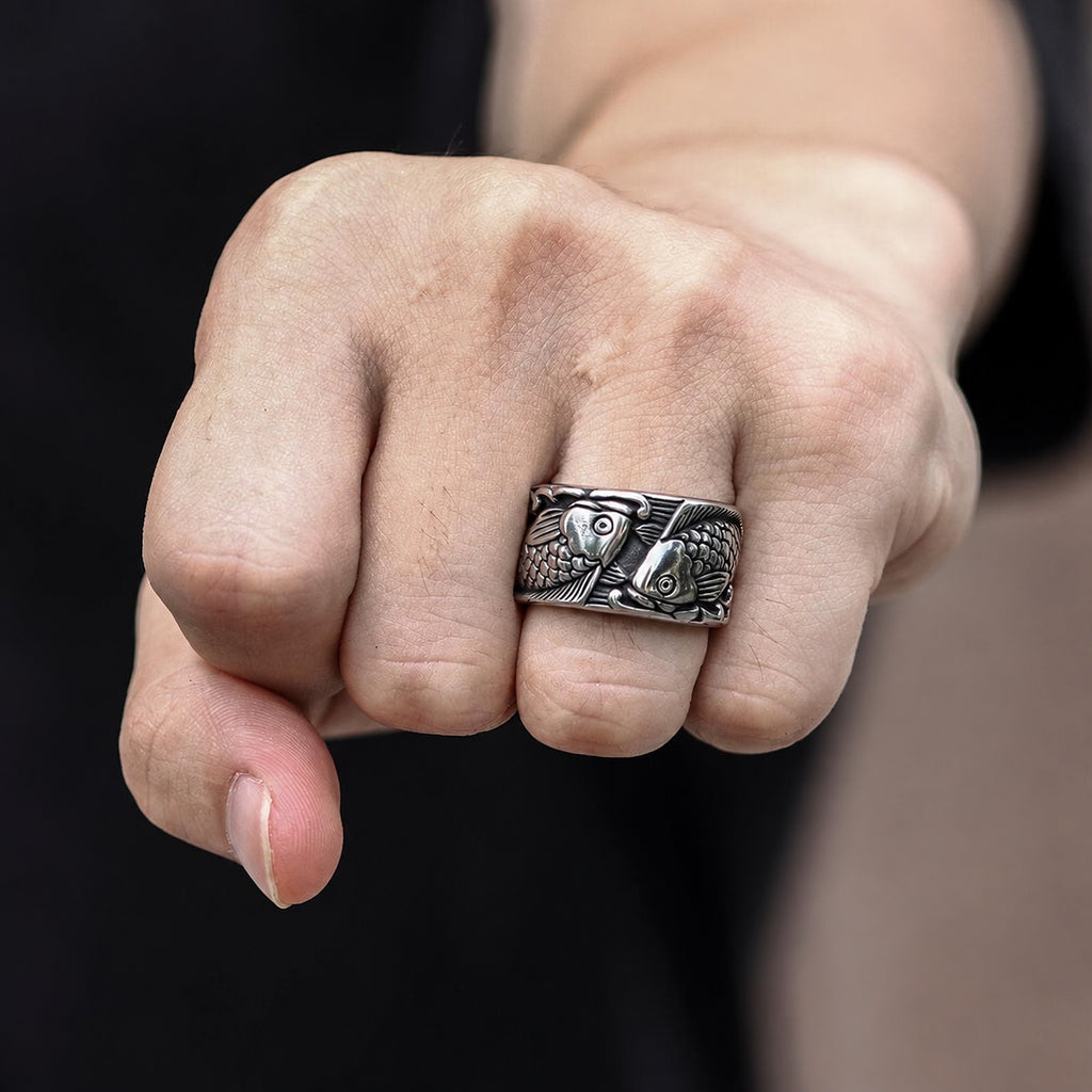 Relief Fish Ring in Stainless Steel