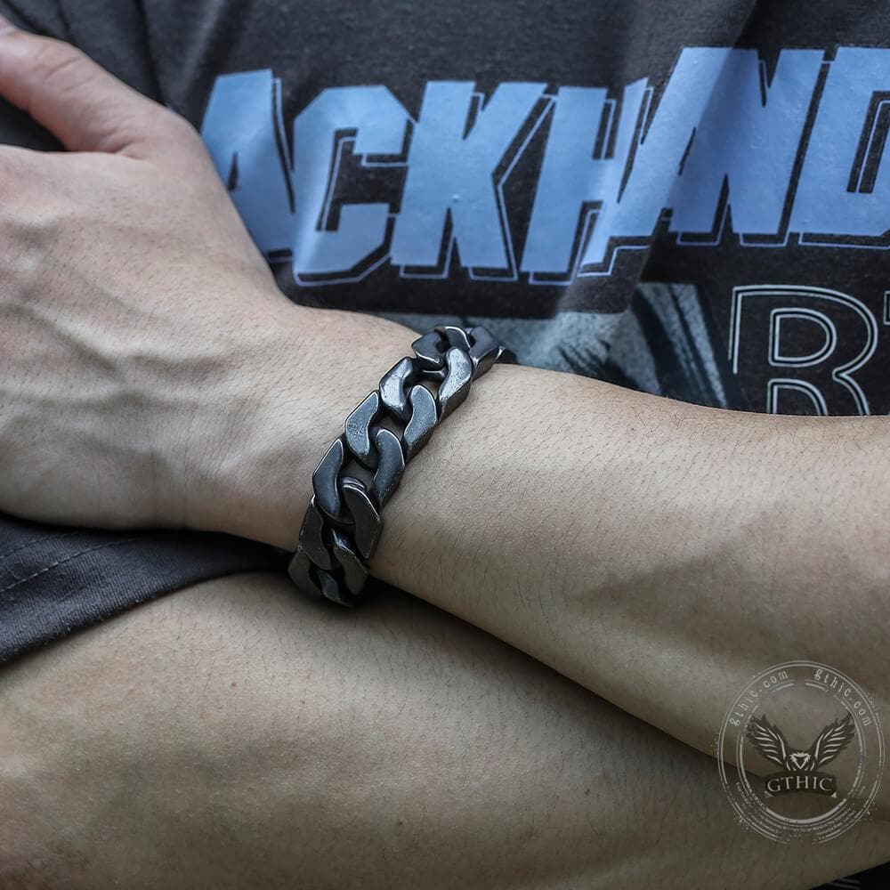 Retro Cuban Chain Bracelet in Stainless Steel