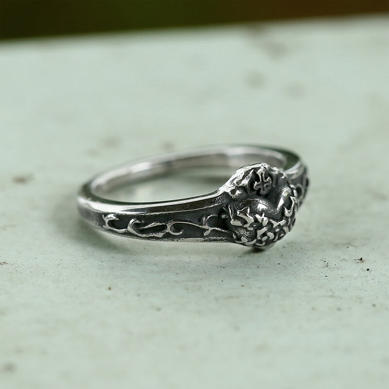 Retro Sacred Heart Of Jesus Ring in Stainless Steel