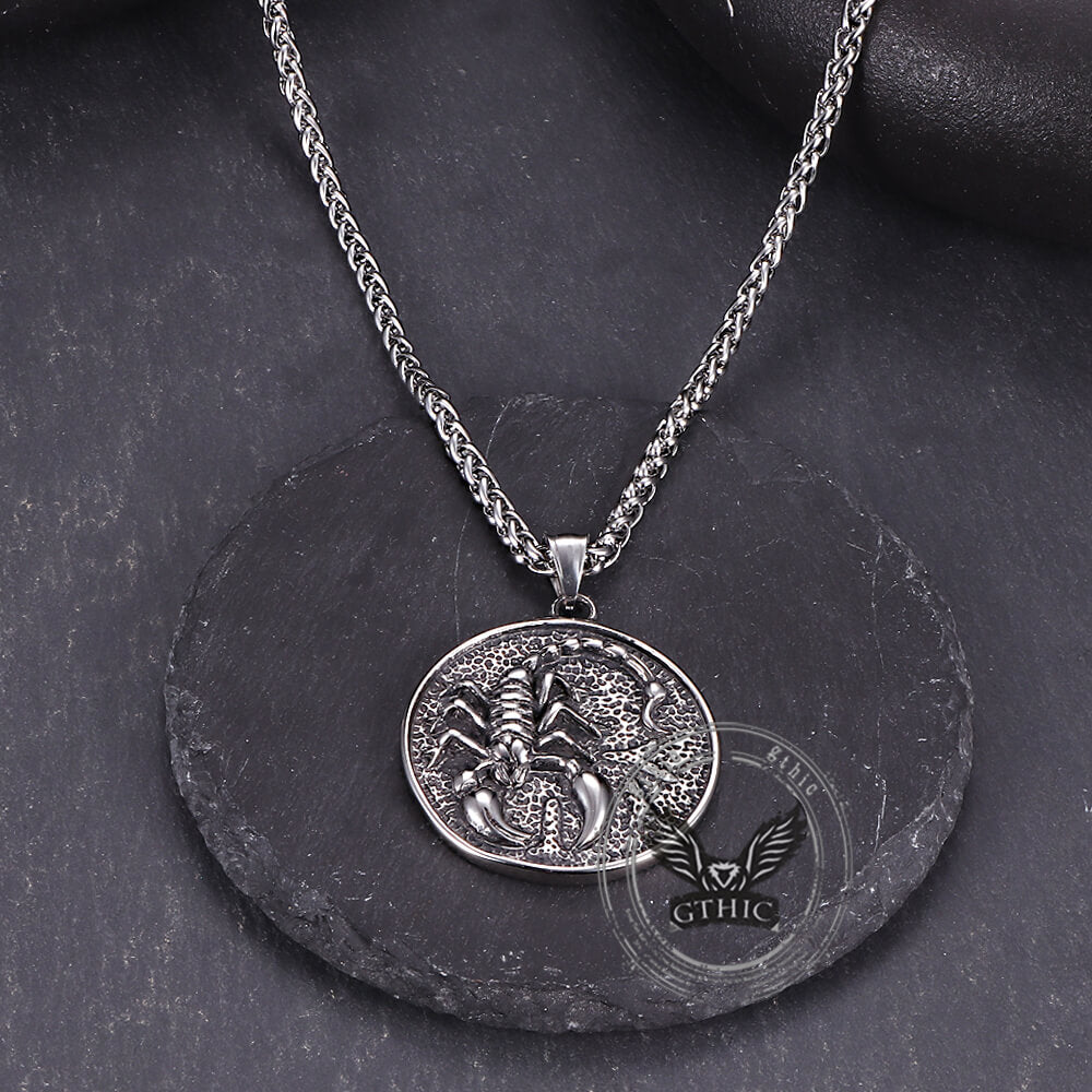Retro Scorpion Stainless Steel Animal Round Pendant