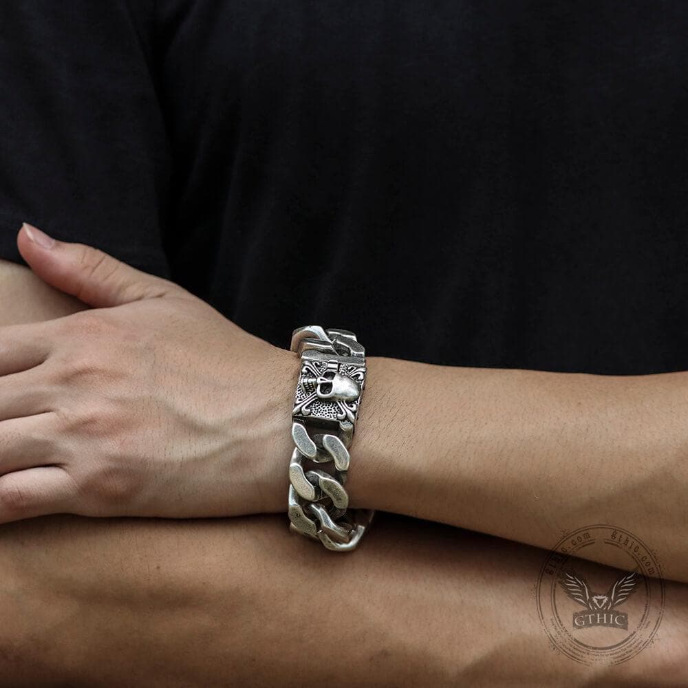 Retro Skull Bracelet in Stainless Steel