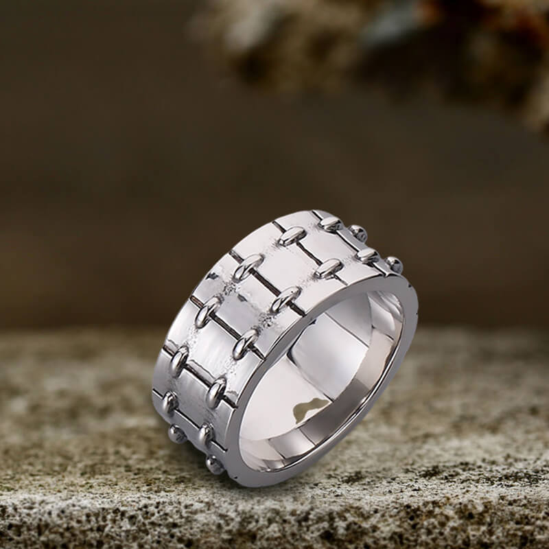 Simple Tire Ring in Stainless Steel