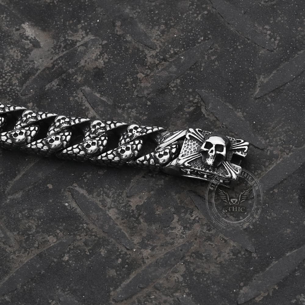 Skull and Cross Bracelet in Stainless Steel