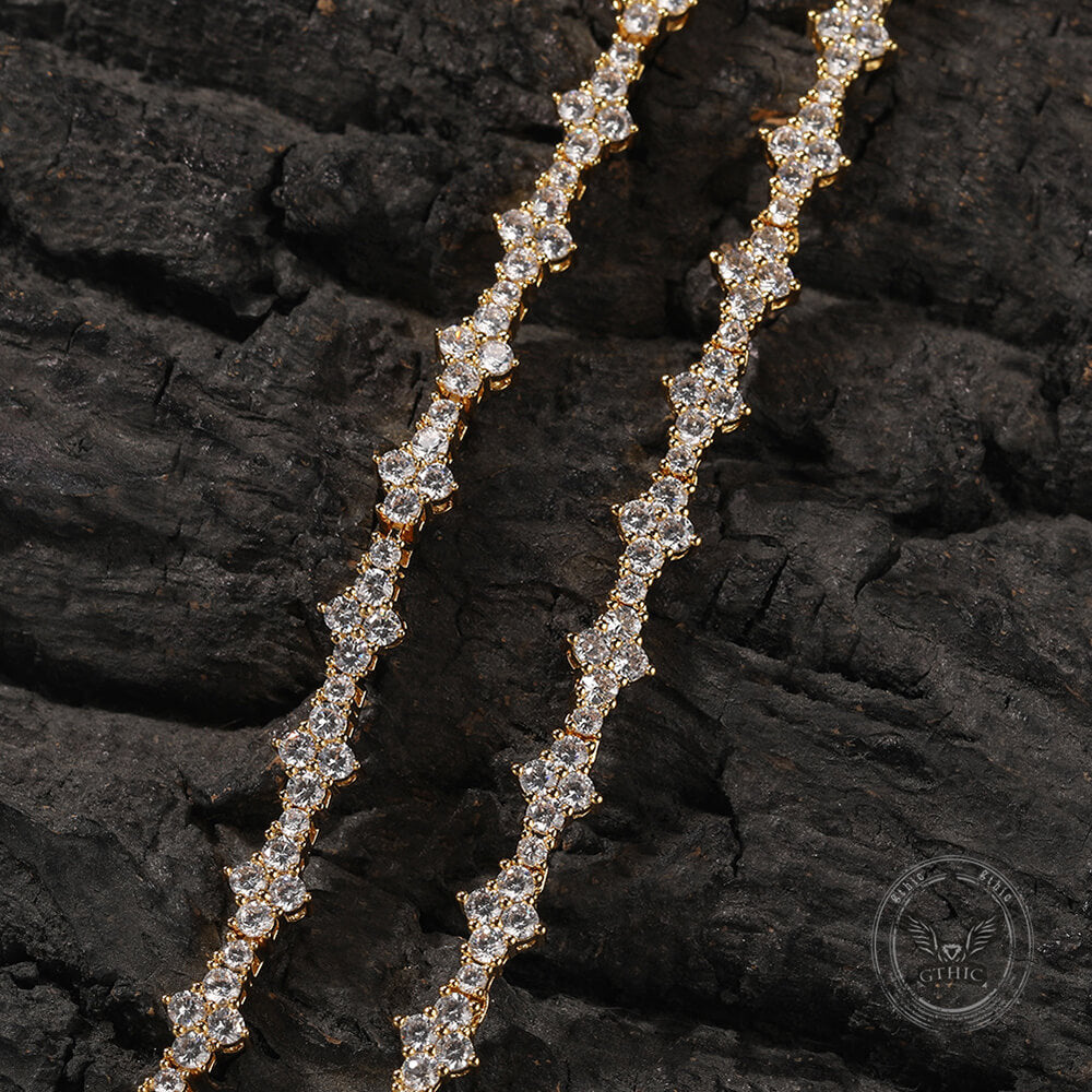 Sparkling Stylish Zircon Clover Necklace in Copper