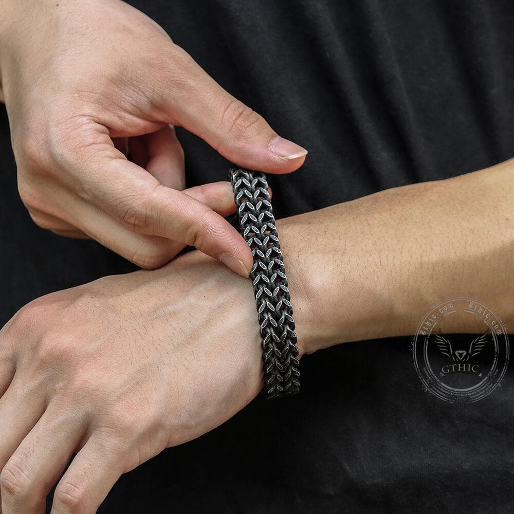 Stylish Chain Bracelet in Stainless Steel