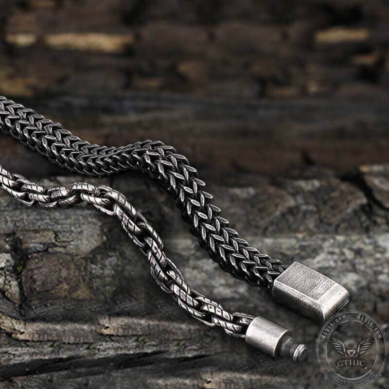 Stylish Chain Bracelet in Stainless Steel