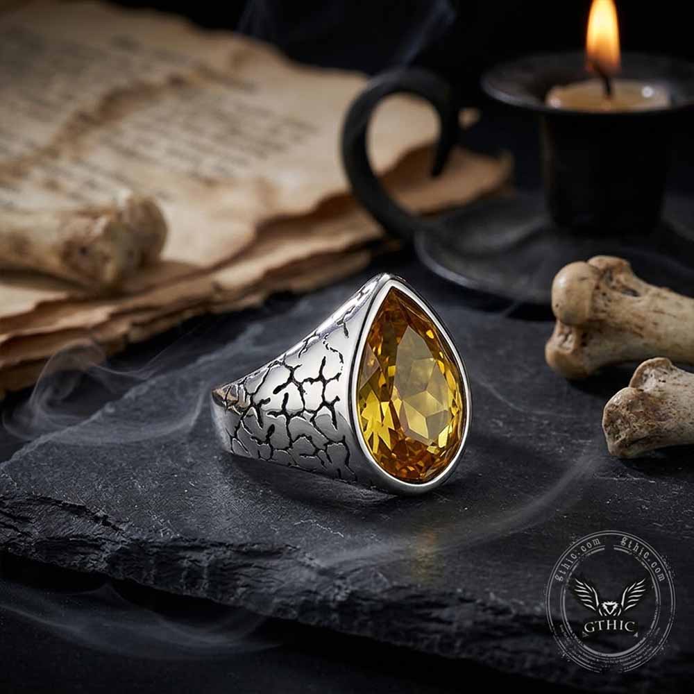 Stylish Teardrop-Shaped Gemstone Ring in Stainless Steel
