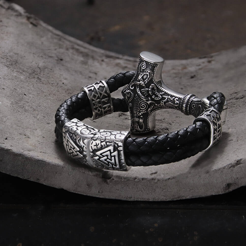 Thor’s Hammer Viking Bracelet in Stainless Steel