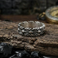 Vintage Animal Feather Ring in Stainless Steel