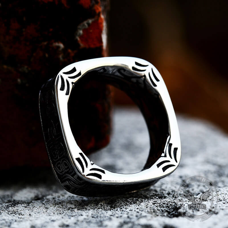 Vintage Celtic Knot Ring in Stainless Steel