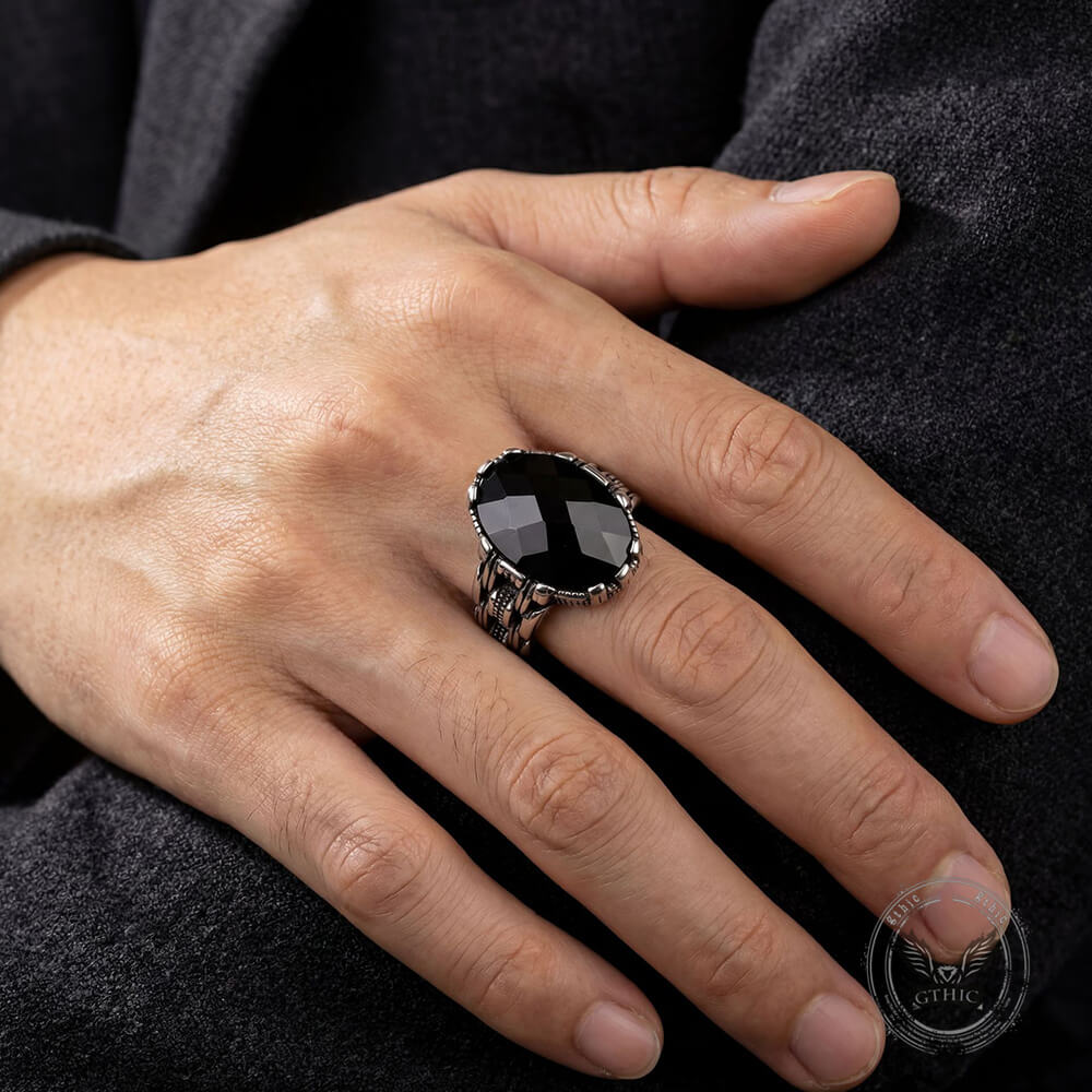 Vintage Chain Black Gemstone Ring in Stainless Steel