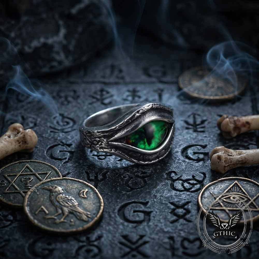 Vintage Devil Eye Ring in Stainless Steel