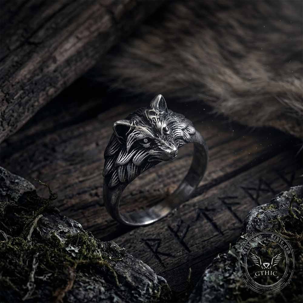 Vintage Embossed Wolf Head Ring in Stainless Steel