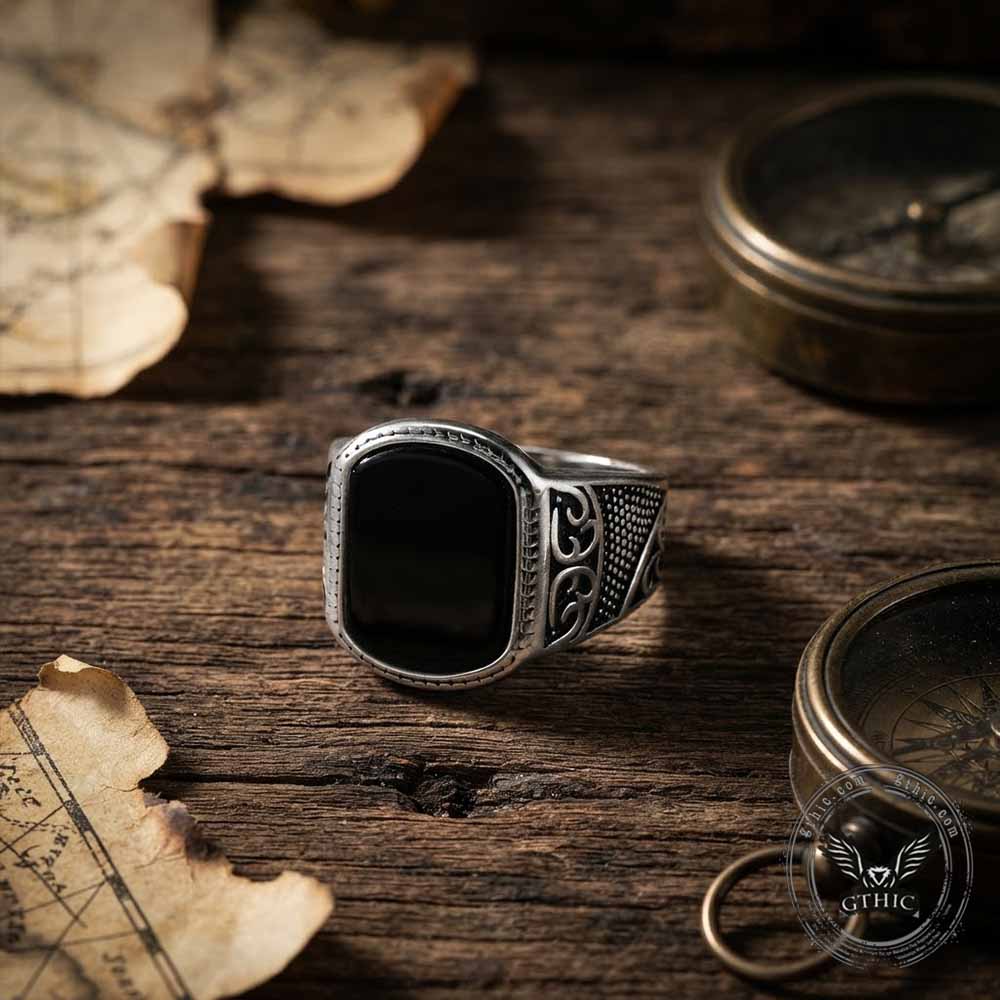 Vintage Engraved Pattern Gem Ring in Stainless Steel