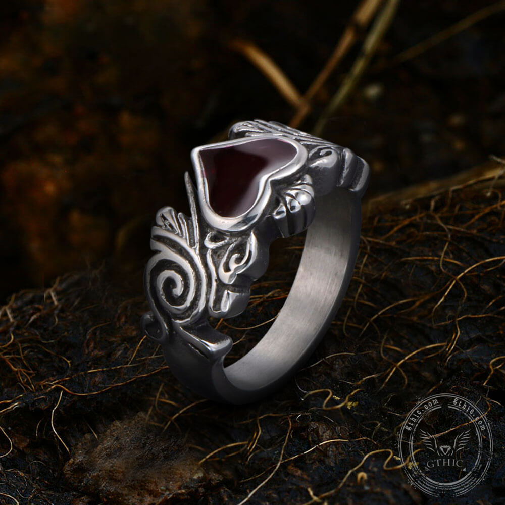 Vintage Heart Ring in Stainless Steel