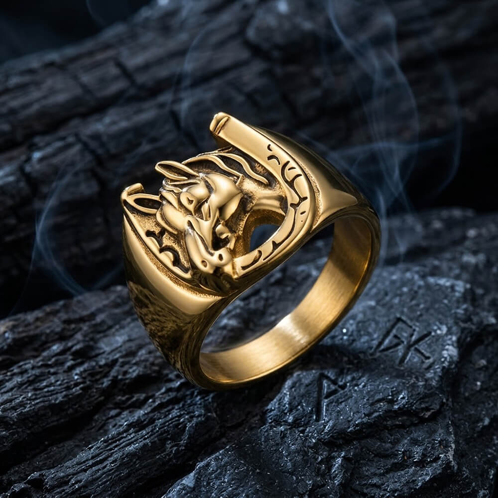 Vintage Horseshoe Horse Head Ring in Stainless Steel