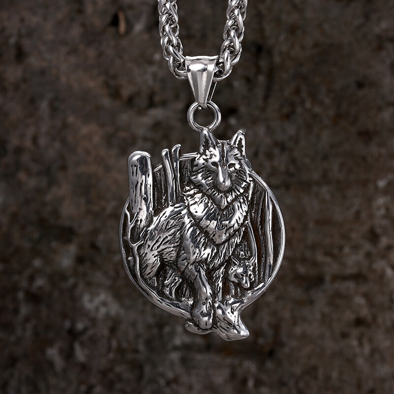 Vintage Nordic Viking Wolf Head Pendant Necklace in Stainless Steel