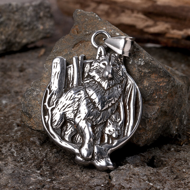 Vintage Nordic Viking Wolf Head Pendant Necklace in Stainless Steel