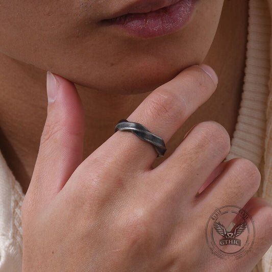 Vintage Simple Twist Pattern Ring in Stainless Steel