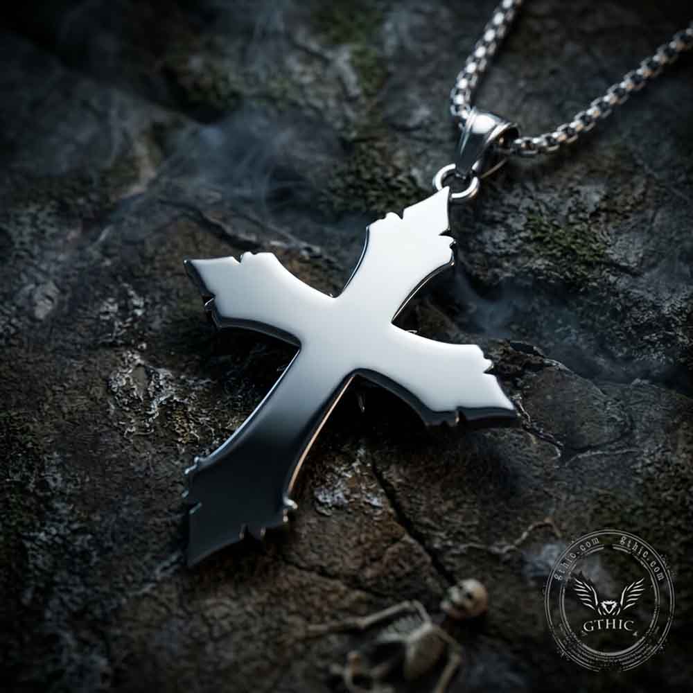 Vintage Skull Baroque Cross Pendant in Stainless Steel